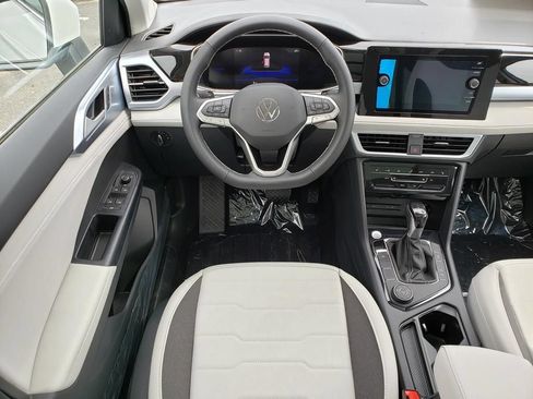 New 2026 Volkswagen Taos SE AWD/4WD image 10