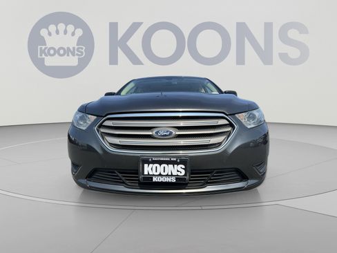 Used 2015 Ford Taurus SE FWD image 11