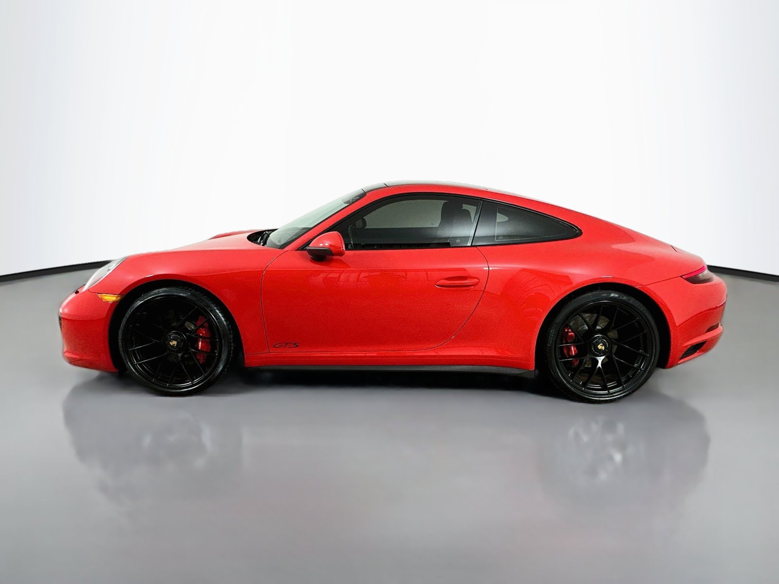Certified 2017 Porsche 911 Carrera GTS RWD image 8