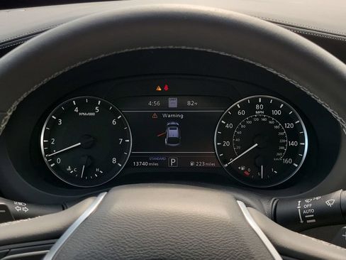 Used 2023 INFINITI QX55 Essential AWD/4WD image 13