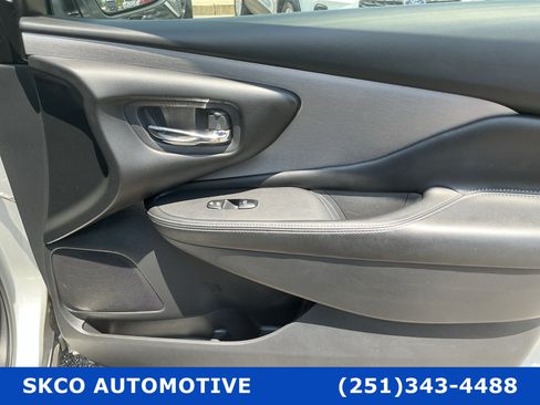 Used 2023 Nissan Murano S AWD/4WD image 12