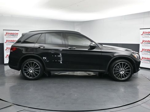 Used 2021 Mercedes-Benz GLC 300 4MATIC image 9