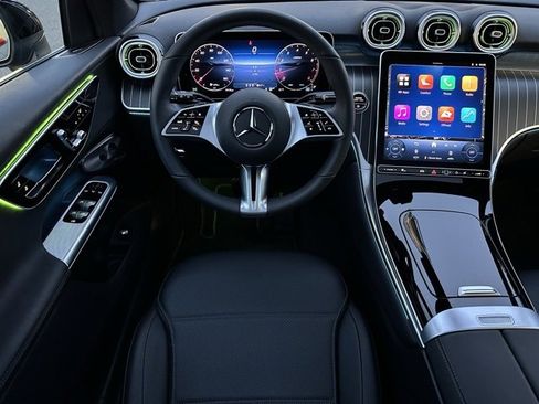 Used 2026 Mercedes-Benz GLC 300 4MATIC image 12