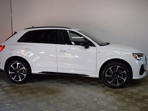 New 2025 Audi Q3 2.0T Premium Plus image 2