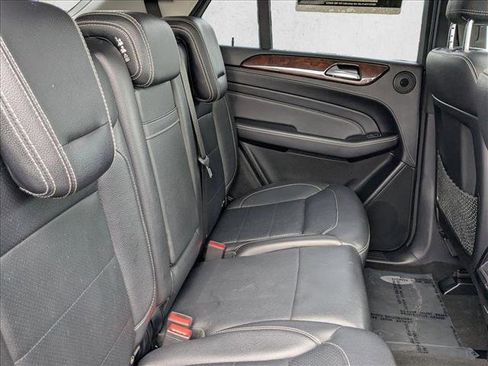 Used 2013 Mercedes-Benz ML 550 4MATIC image 20