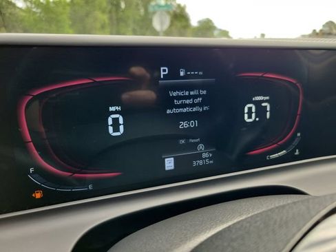 Used 2025 Kia Seltos S FWD image 27