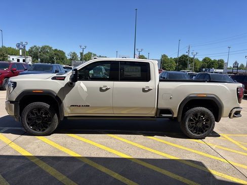 New 2026 GMC Sierra 2500 AT4 w/ AT4 Premium Plus Package AWD/4WD image 10