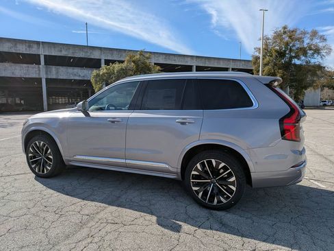 New 2026 Volvo XC90 B6 Plus w/ Protection Package Premier AWD/4WD image 4
