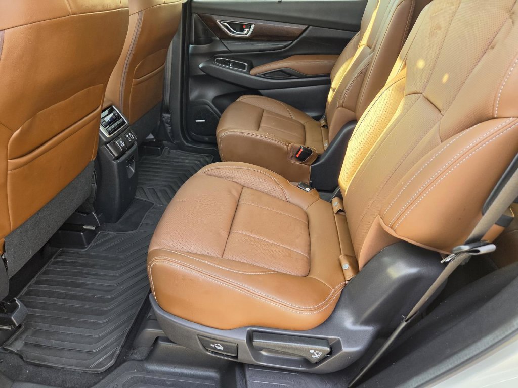 Used 2023 Subaru Ascent Touring AWD/4WD image 15
