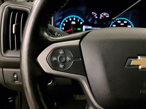 Used 2017 Chevrolet Colorado LT w/ Midnight Edition image 17