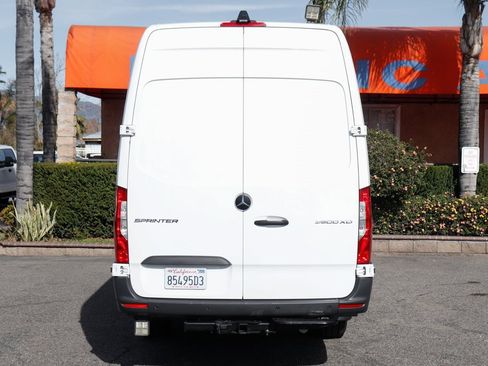 Used 2020 Mercedes-Benz Sprinter 3500 w/ Driver Convenience Package image 7