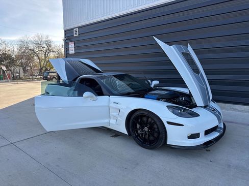 Used 2013 Chevrolet Corvette ZR1 w/ 3ZR Preferred Equipment Group image 38