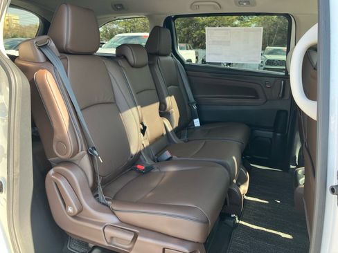 New 2026 Honda Odyssey Touring image 29
