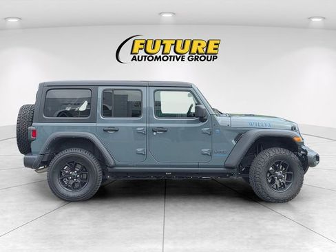 Used 2024 Jeep Wrangler Unlimited AWD/4WD image 9