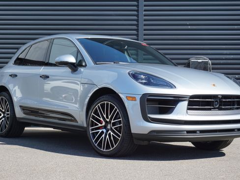 New 2026 Porsche Macan S image 9