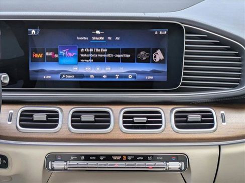 Certified 2025 Mercedes-Benz GLS 450 4MATIC image 12