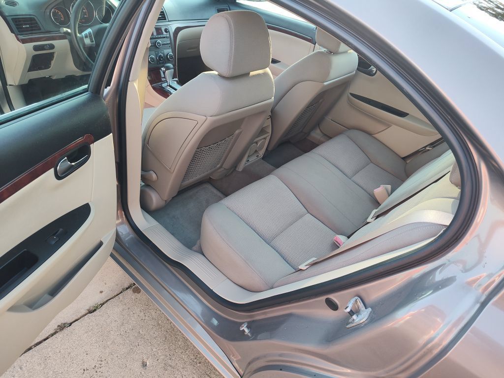 Used 2007 Saturn Aura XE w/ Preferred Pkg FWD image 6