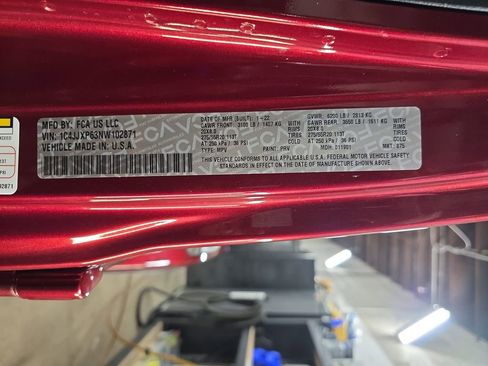 Used 2022 Jeep Wrangler Unlimited Sahara w/ Cold Weather Group image 34