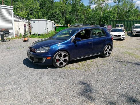 Used 2012 Volkswagen GTI 4-Door FWD image 8
