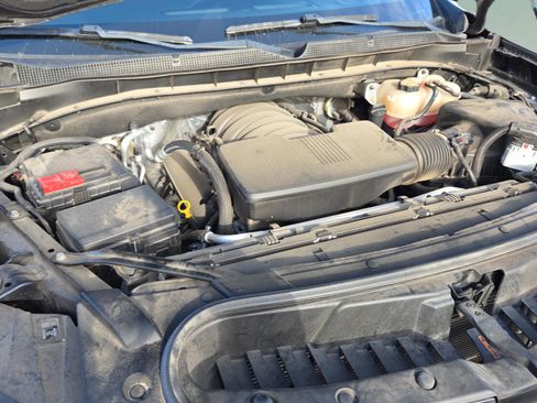 Used 2024 Chevrolet Tahoe Z71 w/ Luxury Package image 23