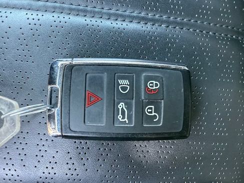 Used 2019 Land Rover Range Rover Sport HSE Dynamic AWD/4WD image 24