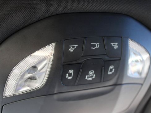 Used 2023 Chrysler Pacifica Limited w/ Uconnect Theater Family Group AWD/4WD image 41