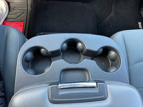 Used 2020 RAM 1500 Classic SLT image 15