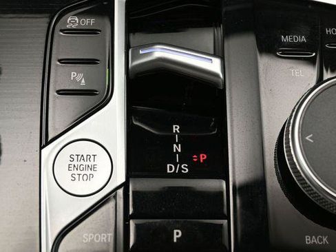 Used 2024 BMW X5 xDrive40i w/ M Sport Package AWD/4WD image 30