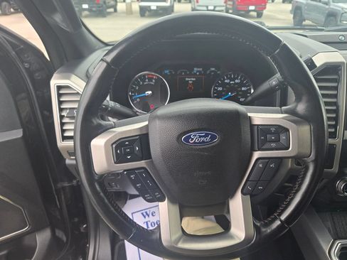 Used 2021 Ford F250 Platinum AWD/4WD image 11