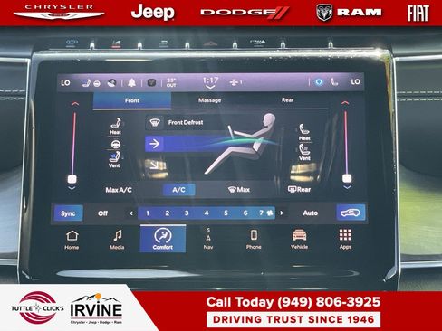 Used 2022 Jeep Grand Cherokee Overland w/ Luxury Tech Group IV image 14