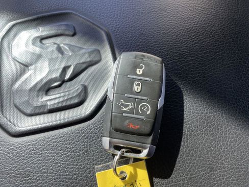 Certified 2023 RAM 1500 Laramie image 27