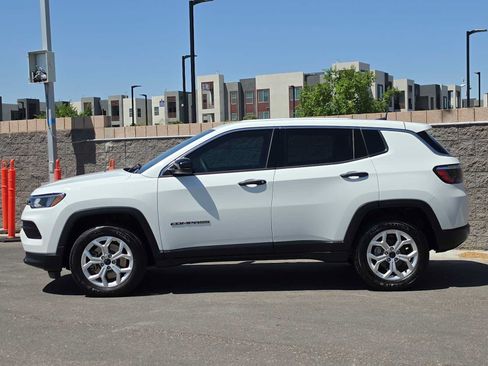 Used 2025 Jeep Compass Sport AWD/4WD image 6