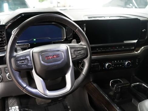 Used 2022 GMC Sierra 1500 Elevation w/ Elevation Premium Package AWD/4WD image 30
