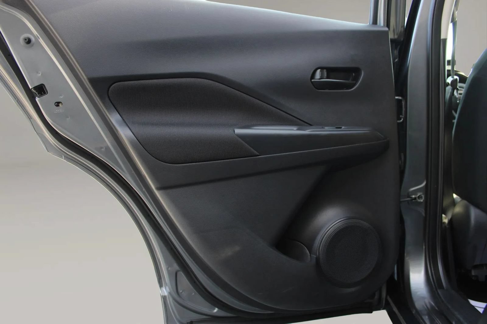 Used 2024 Nissan Kicks S FWD image 13