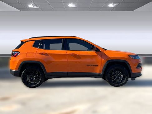 New 2026 Jeep Compass Latitude image 8