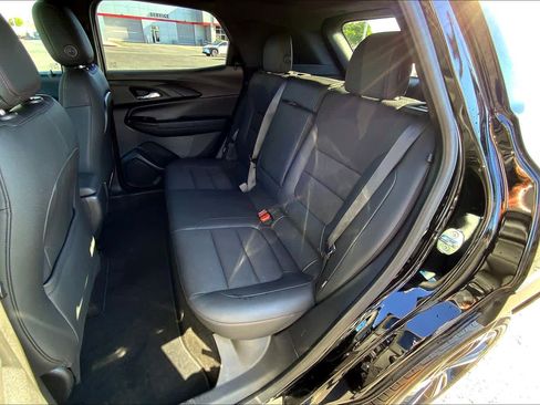 Used 2021 Chevrolet TrailBlazer RS w/ Convenience Package image 21