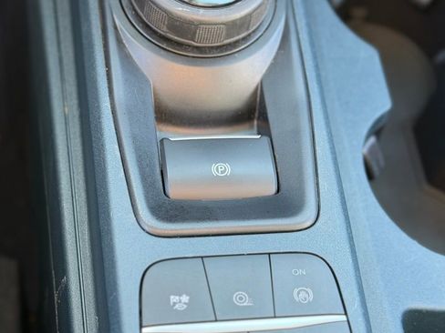 Used 2023 Ford Maverick XLT w/ Equipment Group 300A Standard image 18