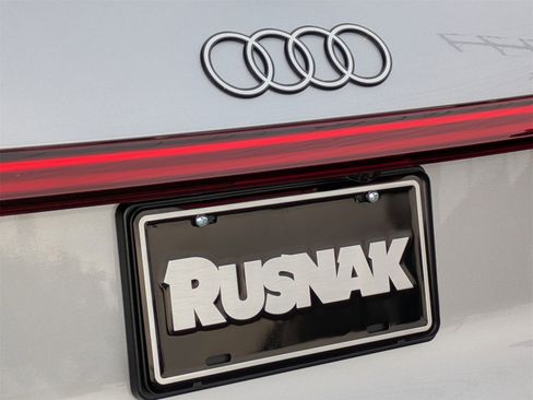 New 2025 Audi Q5 Premium image 15