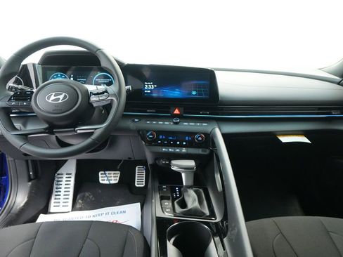 New 2026 Hyundai Elantra Sport FWD image 27