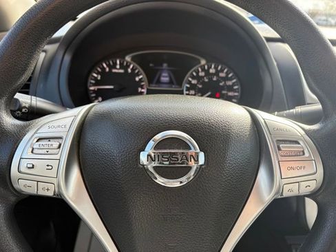 Used 2016 Nissan Altima 2.5 S w/ Power Driver Seat Package image 15