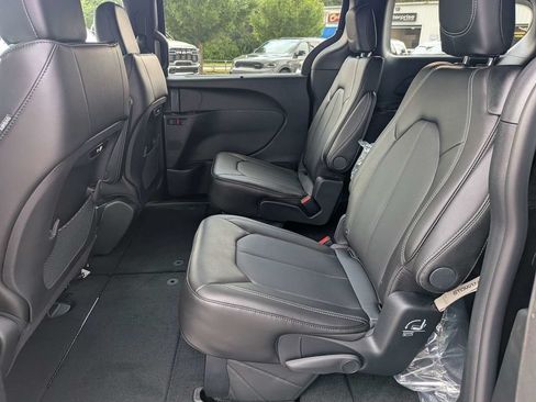 New 2027 Chrysler Pacifica Select w/ Family Tech Group FWD image 14