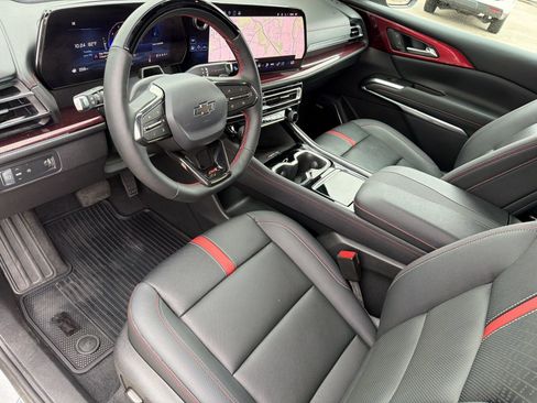 Certified 2024 Chevrolet Traverse RS FWD image 4