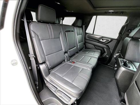 Used 2022 Chevrolet Tahoe RST w/ Luxury Package RWD image 29