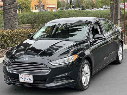 Used 2016 Ford Fusion SE image 19
