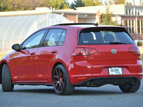 Used 2017 Volkswagen GTI S image 7