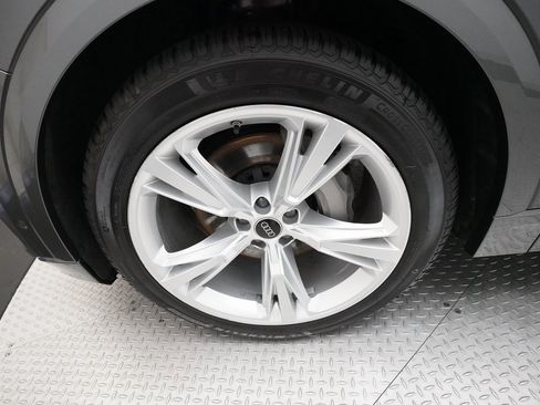 Used 2023 Audi Q8 Prestige image 27