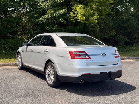 Used 2014 Ford Taurus Limited w/ Equipment Group 301A AWD/4WD image 6