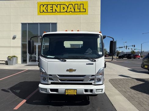 New 2025 Chevrolet Low Cab Forward image 25