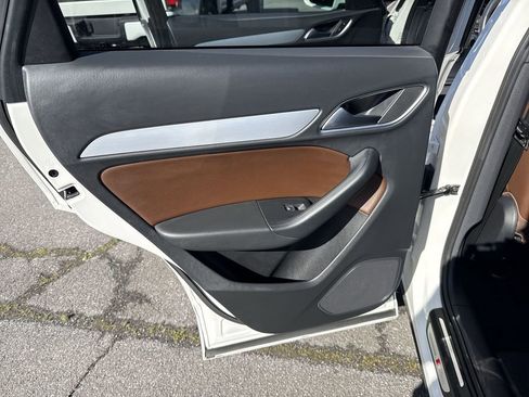 Used 2018 Audi Q3 2.0T Premium FWD image 25
