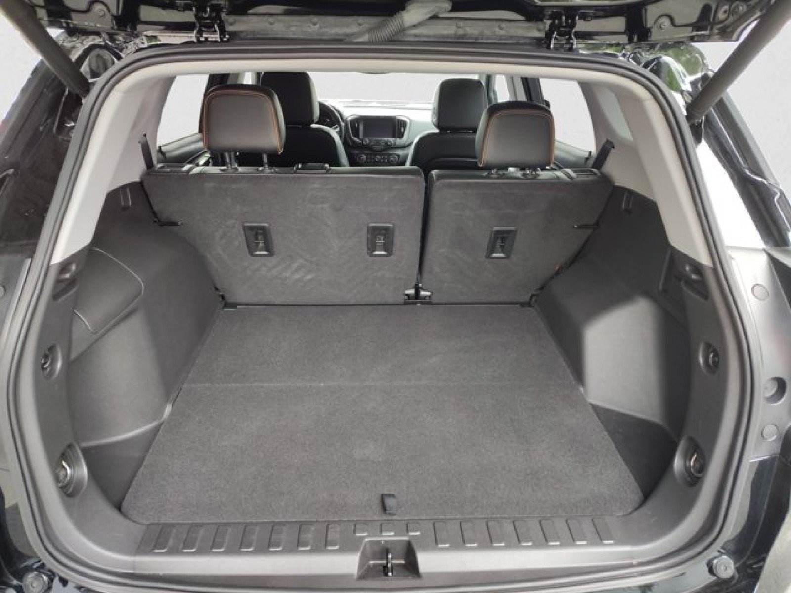 Used 2023 GMC Terrain AT4 w/ Tech Package AWD/4WD image 19